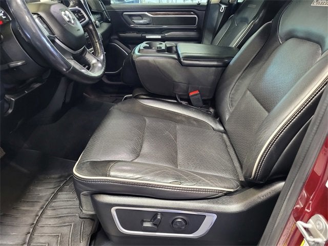 2019 RAM 1500 Laramie Crew Cab 4x4 5'7" Box