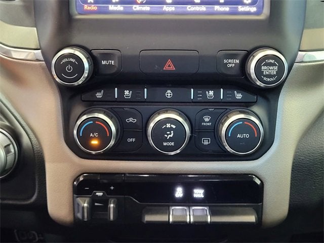 2019 RAM 1500 Laramie Crew Cab 4x4 5'7" Box