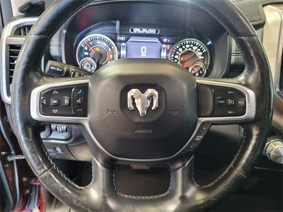 2019 RAM 1500 Laramie Crew Cab 4x4 5'7" Box