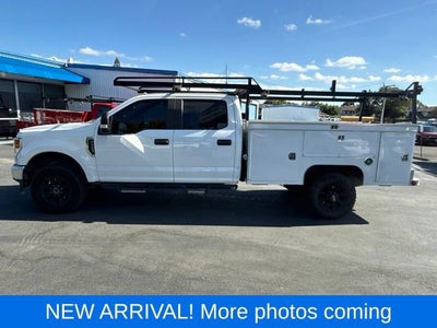 2022 Ford F-350 Chassis XL