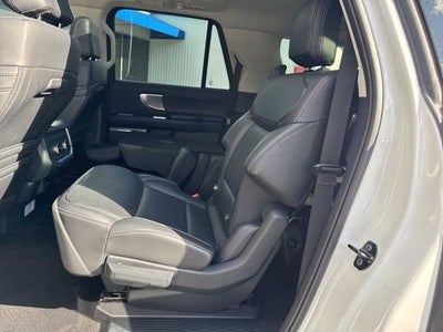 2025 Ford Expedition Platinum MAX