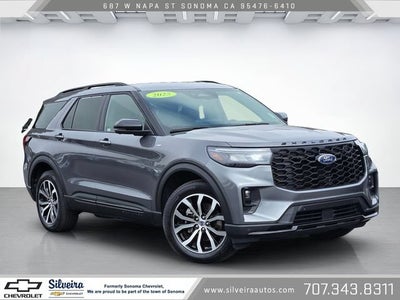 2025 Ford Explorer ST-Line