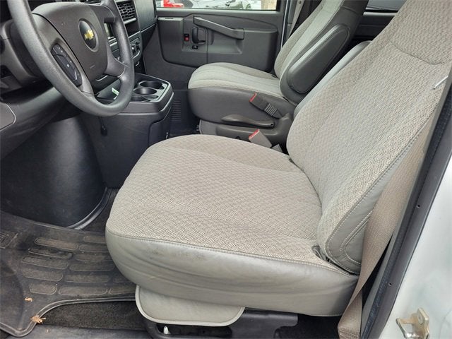 2017 Chevrolet Express Passenger 3500 LT