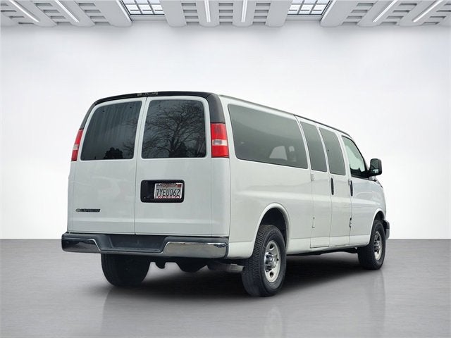 2017 Chevrolet Express Passenger 3500 LT