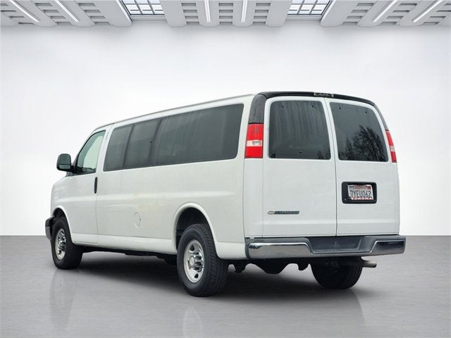 2017 Chevrolet Express Passenger 3500 LT