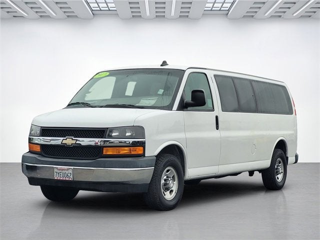2017 Chevrolet Express Passenger 3500 LT
