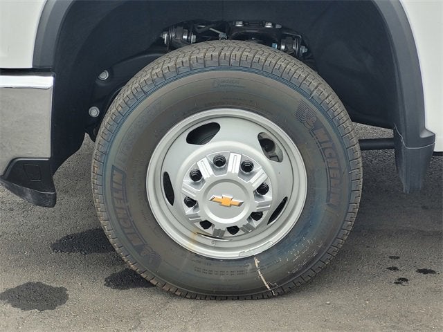 2025 Chevrolet Silverado 3500 HD Chassis Cab Work Truck