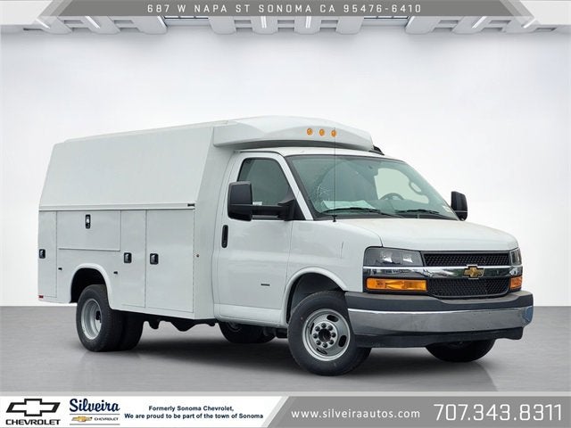 2024 Chevrolet Express Cutaway 3500 1WT