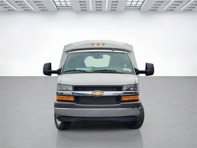 2024 Chevrolet Express Cutaway 3500 1WT