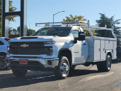 2025 Chevrolet Silverado 3500 HD Chassis Cab Work Truck