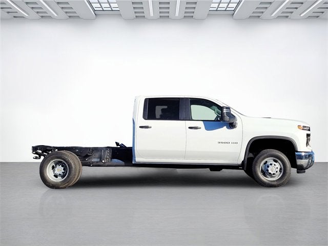 2025 Chevrolet Silverado 3500 HD Chassis Cab Work Truck