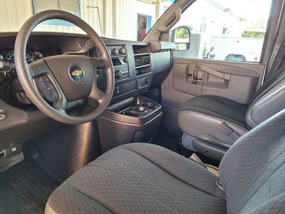 2025 Chevrolet Express Cargo WT