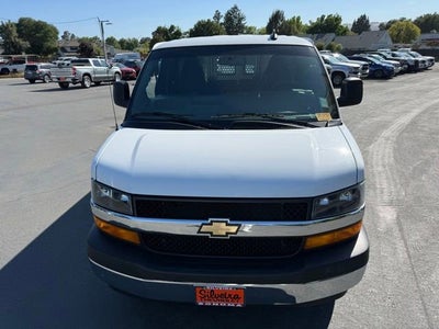 2025 Chevrolet Express Cargo WT