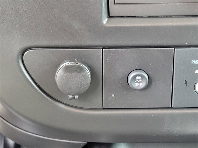 2025 Chevrolet Express Cargo 3500 WT