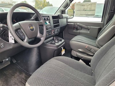 2025 Chevrolet Express Cargo 3500 WT