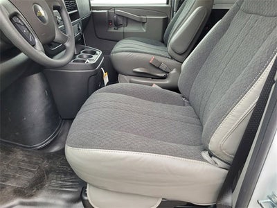 2025 Chevrolet Express Cargo 3500 WT