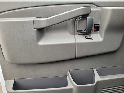 2025 Chevrolet Express Cargo 3500 WT