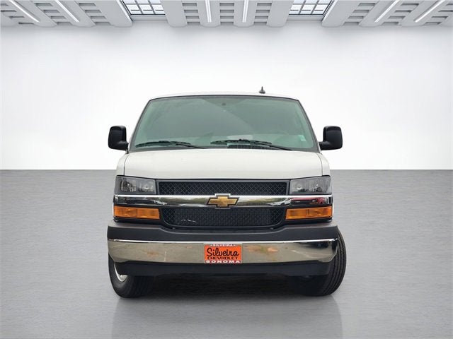 2025 Chevrolet Express Cargo 3500 WT