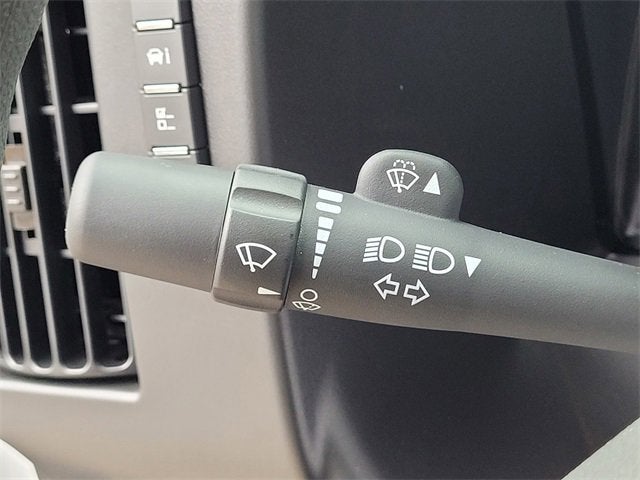 2025 Chevrolet Express Cargo 3500 WT