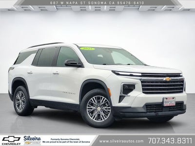 2025 Chevrolet Traverse LT