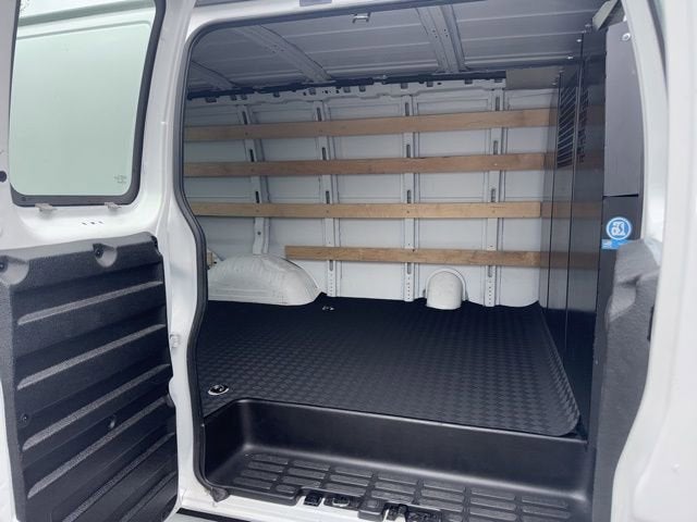 2024 GMC Savana Cargo 2500 Work Van