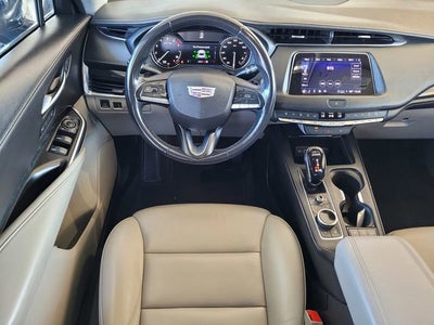 2023 Cadillac XT4 Premium Luxury