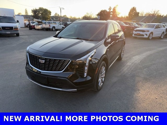 2023 Cadillac XT4 Premium Luxury