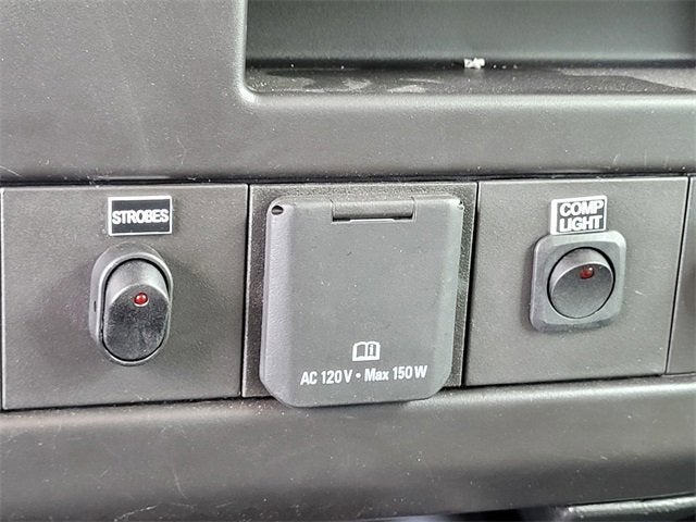 2024 Chevrolet Express Cutaway 3500 1WT