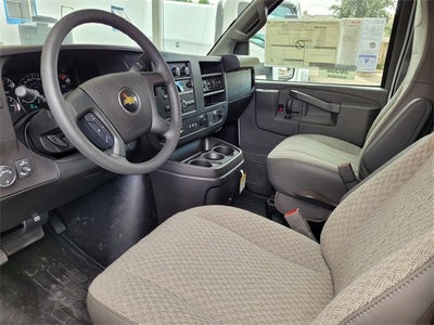 2024 Chevrolet Express Cutaway 3500 1WT