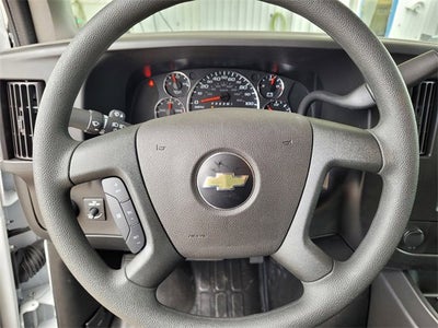 2024 Chevrolet Express Cutaway 3500 1WT