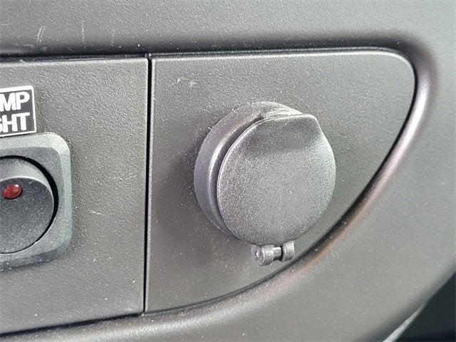 2024 Chevrolet Express Cutaway 3500 1WT