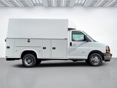 2024 Chevrolet Express Cutaway 3500 1WT