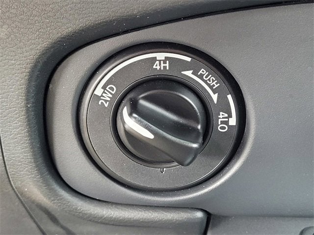 2024 Nissan Frontier Crew Cab SV 4x4