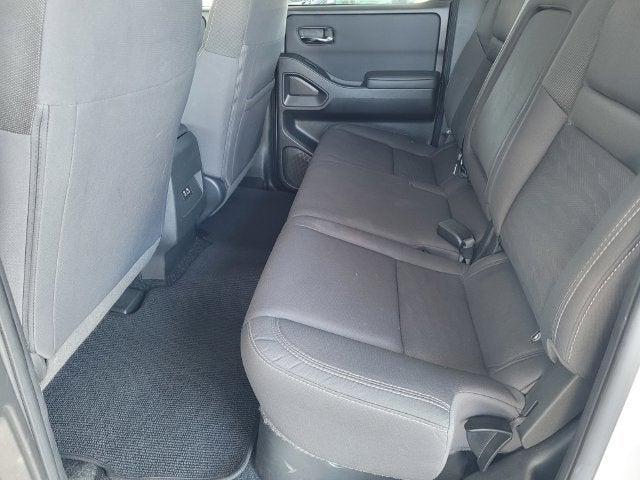 2024 Nissan Frontier Crew Cab SV 4x4
