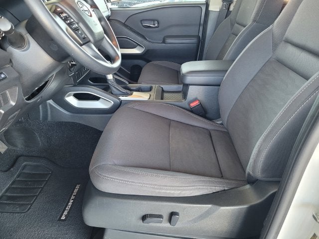2024 Nissan Frontier Crew Cab SV 4x4