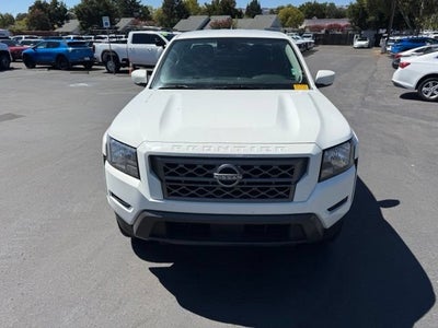2024 Nissan Frontier Crew Cab SV 4x4
