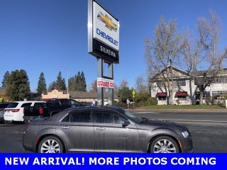 2019 Chrysler 300 Limited