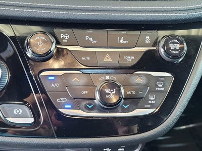 2019 Chrysler Pacifica Hybrid Limited