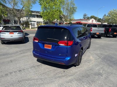 2019 Chrysler Pacifica Hybrid Limited