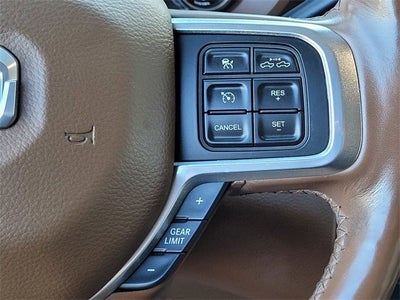 2019 RAM 2500 Laramie Crew Cab 4x4 6'4" Box