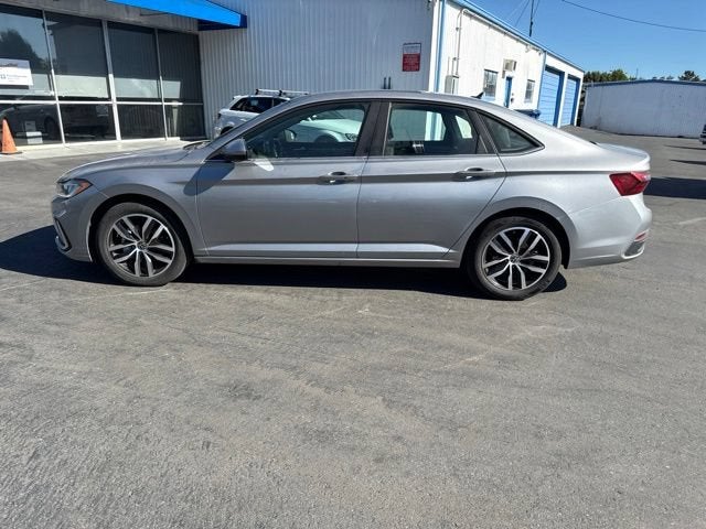 2025 Volkswagen Jetta SE