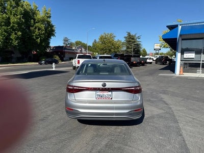 2025 Volkswagen Jetta SE