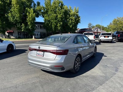 2025 Volkswagen Jetta SE