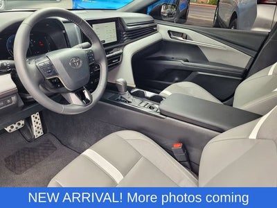 2025 Toyota Camry SE