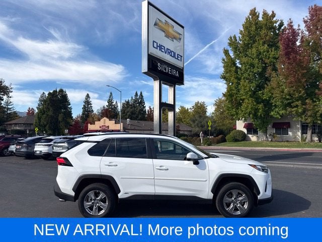 2024 Toyota RAV4 Hybrid LE