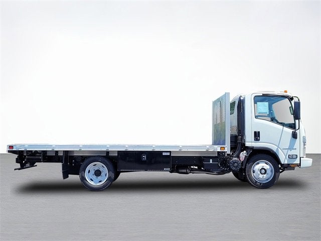 2025 Chevrolet Low Cab Forward 5500 XG MEDIUM ASH GRAY
