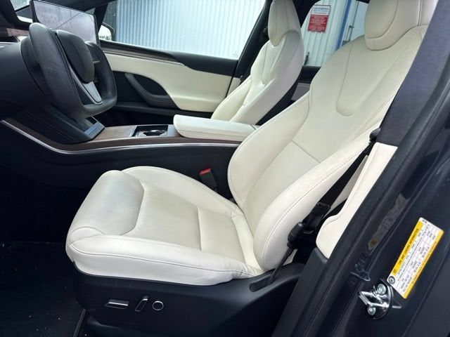 2022 Tesla Model X Base