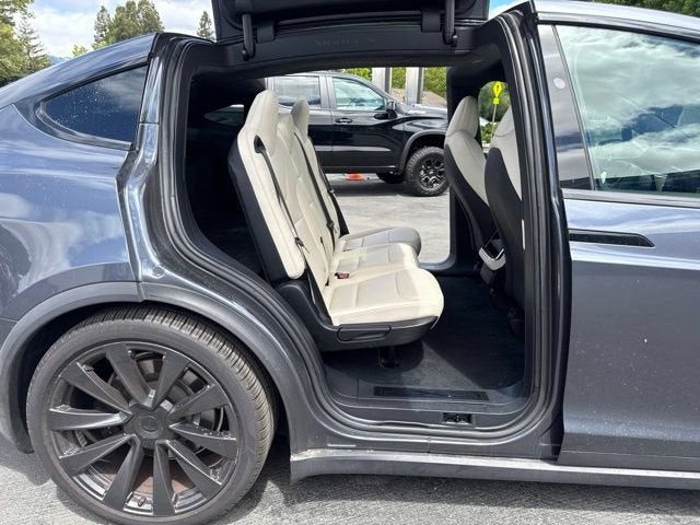 2022 Tesla Model X Base