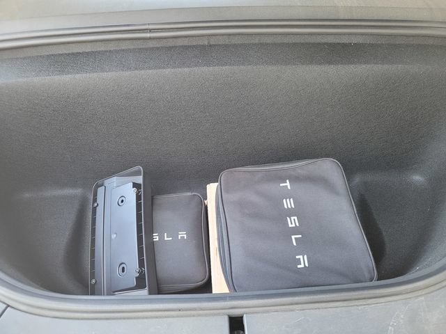 2022 Tesla Model X Dual Motor All-Wheel Drive