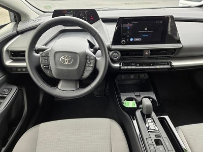 2025 Toyota Prius LE